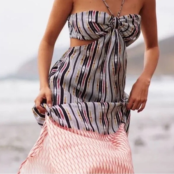 Anthropologie Dresses & Skirts - •ANTHROPOLOGIE• bare cutout maxi dress